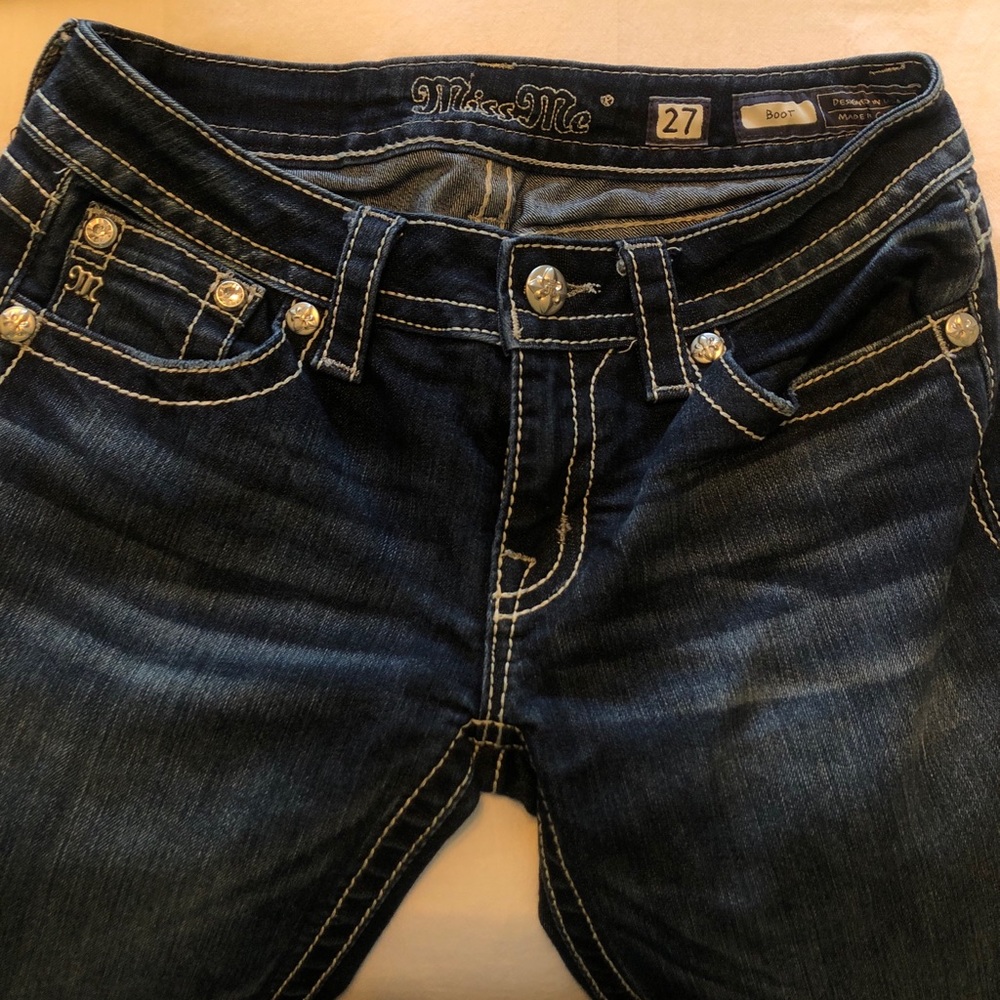 Miss Me bootcut Jean size 27